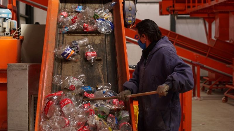 Capital adhirió al sistema de separación de residuos bajo un código único de colores