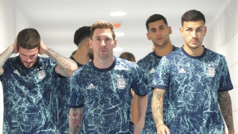 En vilo por hisopados y lesiones, Argentina debe definir plantel