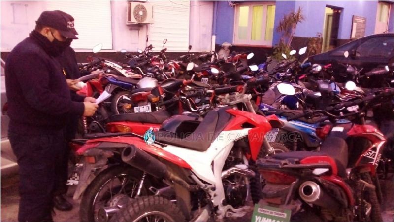 En controles, retienen 85 vehículos por infracciones