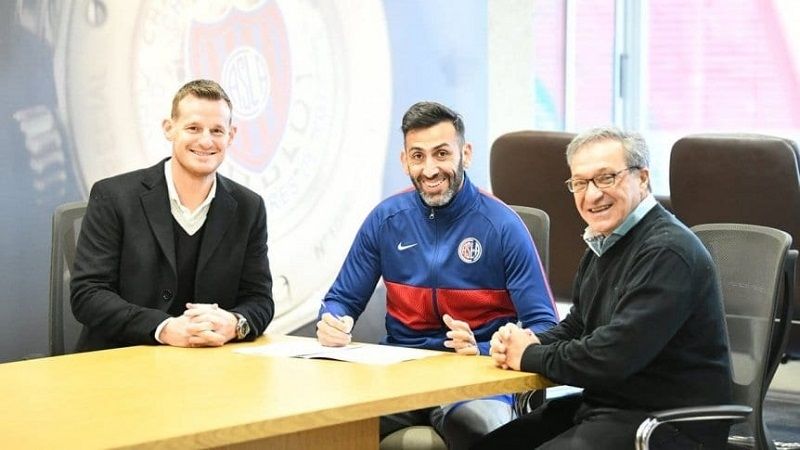 El arquero Torrico firmó su renovación con San Lorenzo