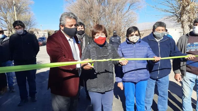 Inauguraron asfaltado en San José
