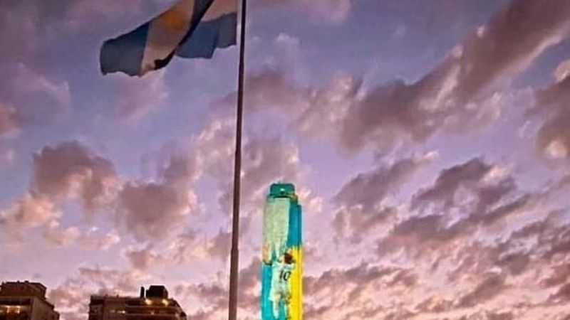 Messi, Di María y la Selección en el Monumento a la Bandera