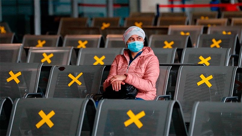 Una mujer de 90 años murió de Covid infectada por dos variantes diferentes