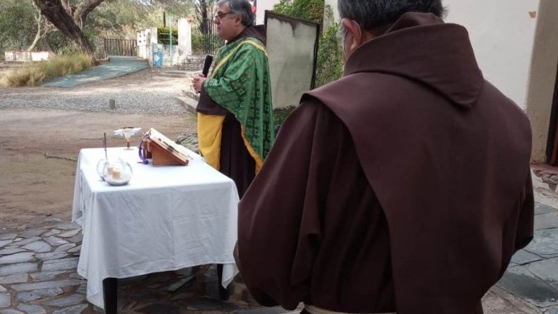 Retomaron las Misas en El Calvario