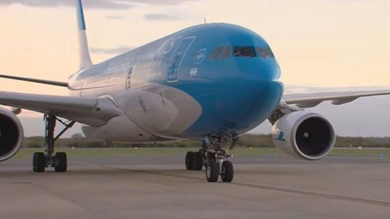 Reprograman vuelos en todo el país por paro de controladores