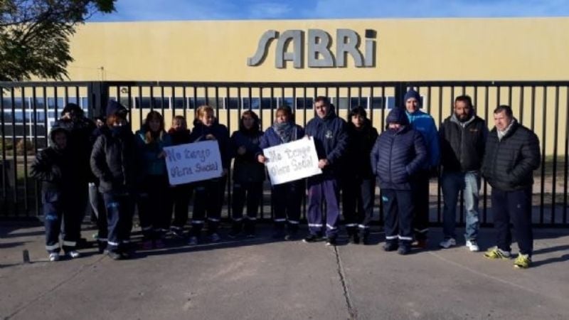 Reclaman a la fábrica Sabri, que pague el aguinaldo