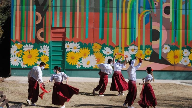 El Poncho Virtual contará con delegaciones artísticas de los 16 departamentos