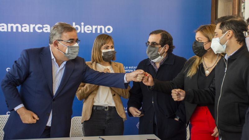 Jalil anunció más viviendas y obras a través de la Caja de Crédito