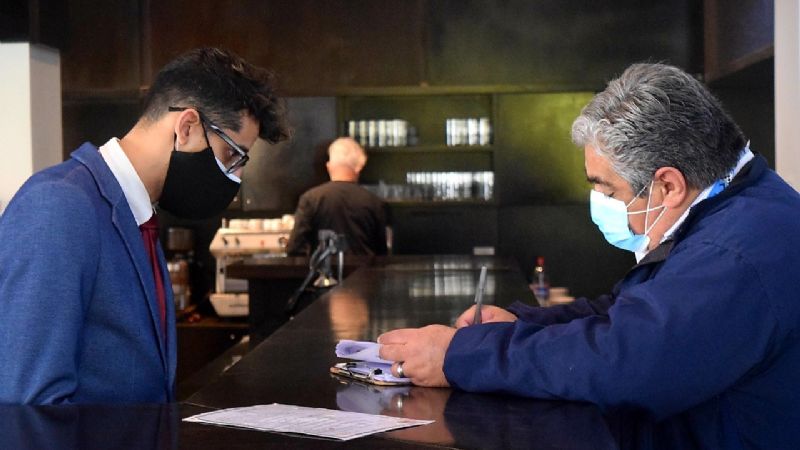 Distinguen a hoteles como “comercios destacados” de Capital