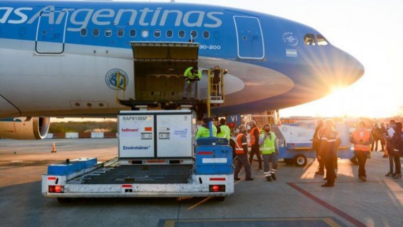 Argentina superará los 37 millones de dosis: llegan Sinopharm y Astrazeneca