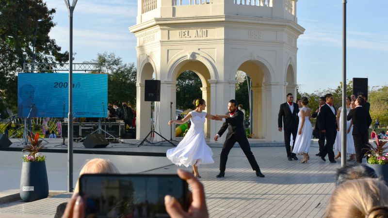 Provincia y municipio homenajearon a Caravati en el bicentenario de su natalicio