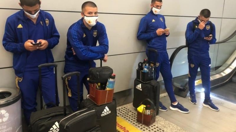 Mineiro empezó la “revancha” con Boca en el aeropuerto