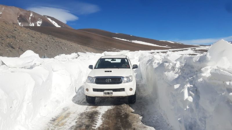 Se habilitó el Paso de San Francisco para el paso de cargas especiales