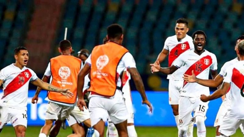 Perú venció en penales 4-3 a Paraguay y es el primer semifinalista