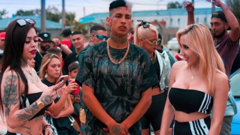 L-Gante: “La compré, no me la dieron en el colegio”