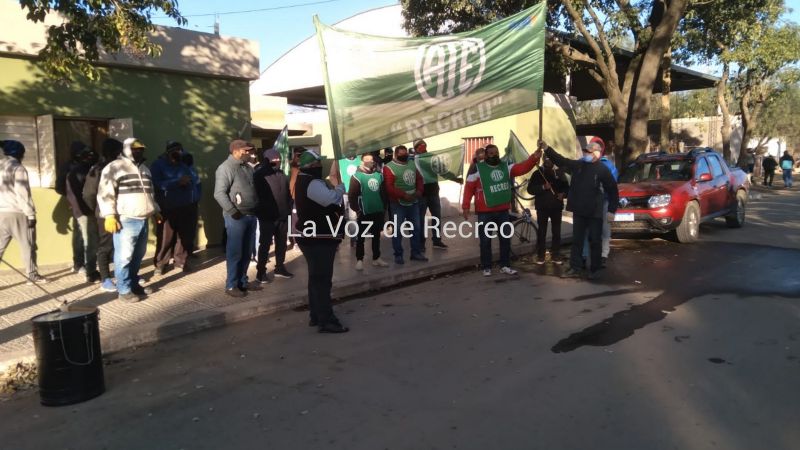 Municipales sin respuestas suman otra jornada de protesta