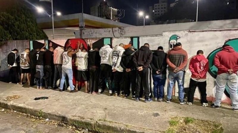 Mineiro recibió a Boca con “fuegos artificiales”