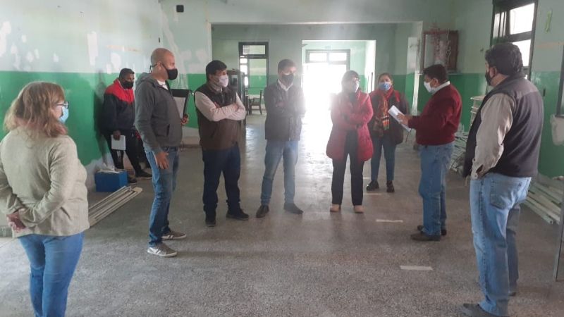 Relevamiento de edificios escolares en Santa María