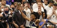 UN BRILLANTE Giannis Antetokounmpo fue el jugador más valioso (MVP).