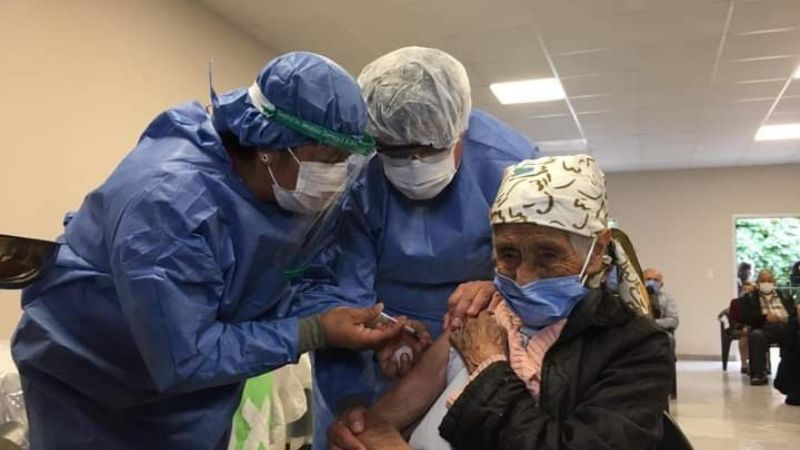 Ambato será el primer departamento en vacunar a todos los mayores de 18 años