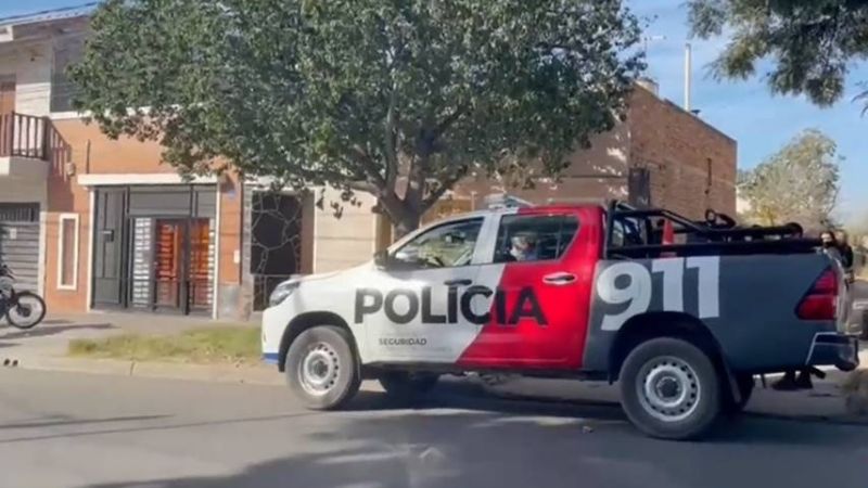 Investigan la muerte de una mujer