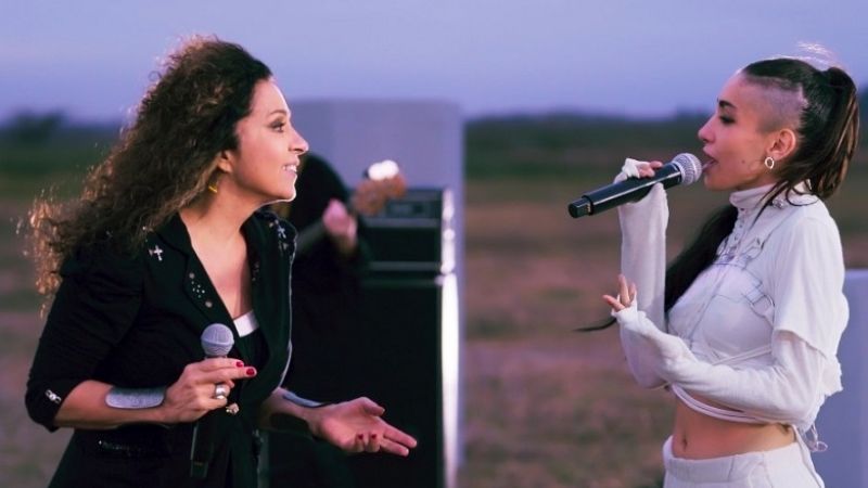 Fito Páez ganó el Gardel de Oro en una colorida noche