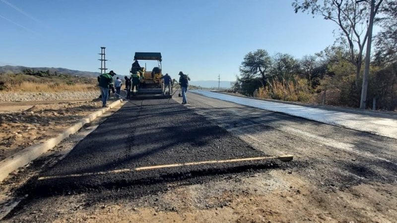 Comenzó la pavimentación de la Costanera