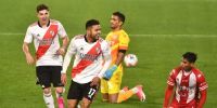 PAULO DÍAZ convirtió el 4to. gol de River, tras un toqueteo de futsal, en el área de Unión.