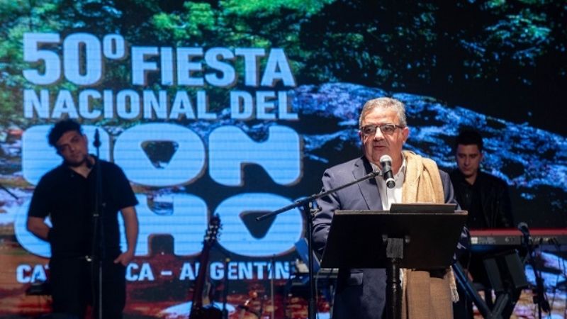 Emotivo inicio de la histórica edición 50º de la Fiesta Nacional del Poncho