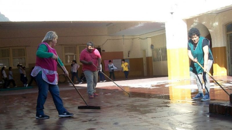 Detectan falta de insumos en varias escuelas en el retorno de las clases