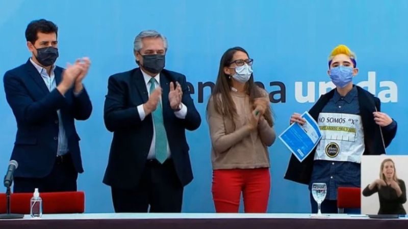 DNI no binario: las personas que lo tramiten podrán ver restringido su ingreso a otros países