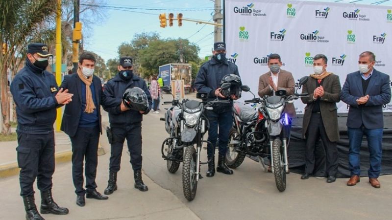 Entrega de Motocicletas y elementos de Bioseguridad en FME