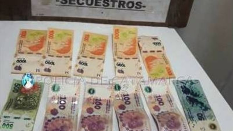 Policías atrapan a un joven que vendió un celular robado