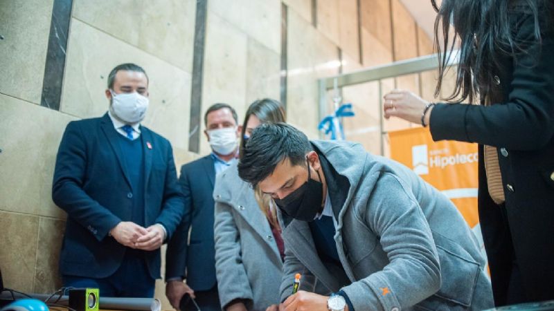 Sorteados de los programas Procrear y Casa Propia recibirán financiamiento