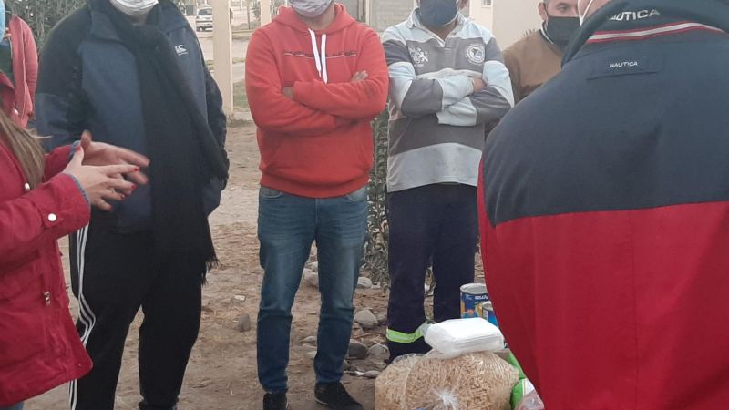 Una nueva acción solidaria del MFB junto precandidatos en Valle Chico