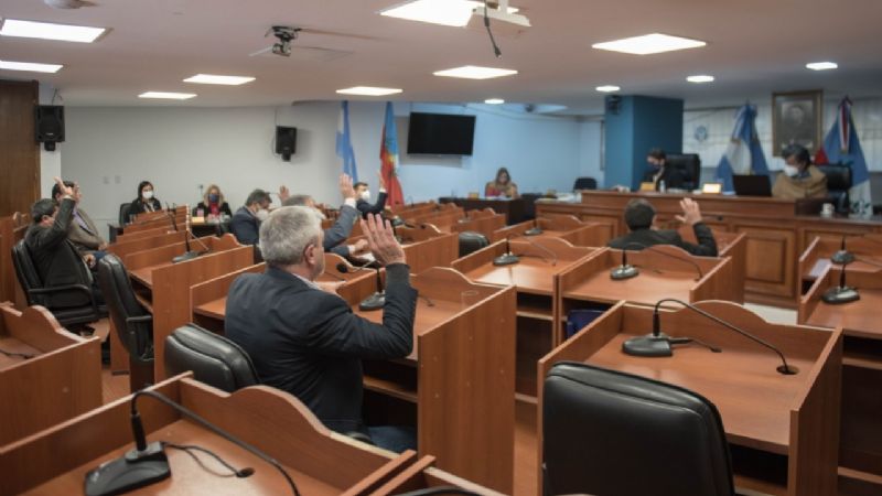 Senadores sesionaron y aprobaron varios proyectos