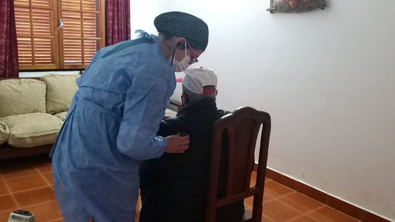 Operativo de vacunación en Los Ángeles