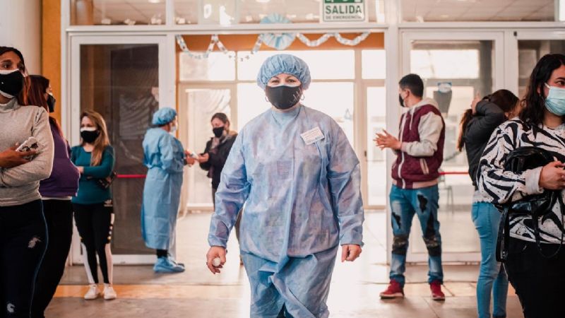 Desde el martes, se vacunará a adolescentes en toda la provincia