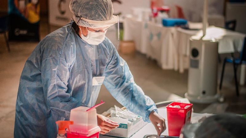 Desde el martes, se vacunará a adolescentes en toda la provincia