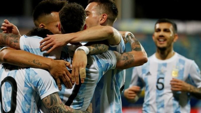 Argentina goleó 3-0 a Ecuador y juega “semis” ante Colombia