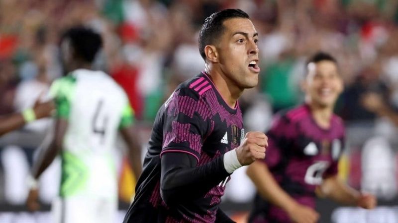 Rogelio Funes Mori debutó con gol en la selección de México