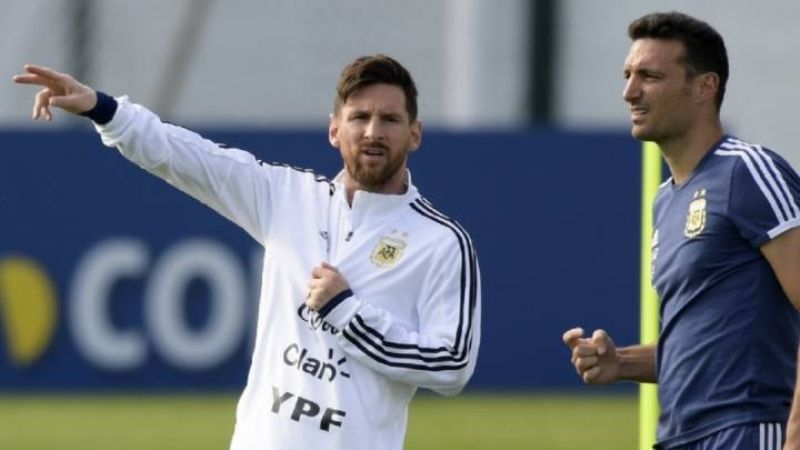 Scaloni sobre Messi: “Es el mejor de todos los tiempos”