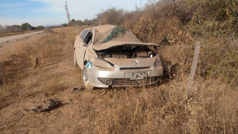 Estrelló el auto contra un cerco en Belén