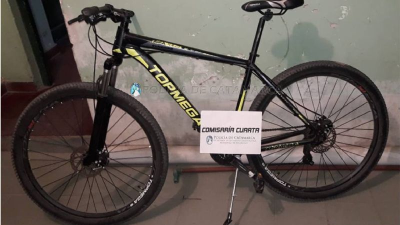 Aprehenden a un hombre por el robo de una bicicleta y una billetera