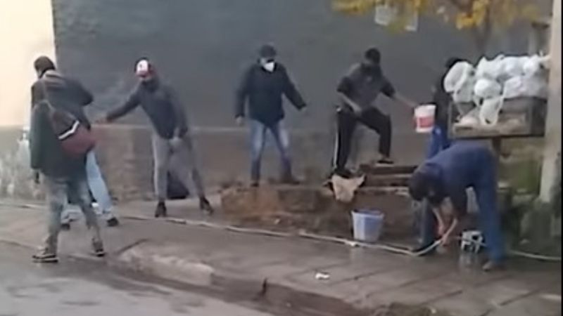 Unas 20 personas ayudaron para sofocar un incendio