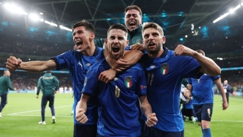 Italia eliminó en penales a España y es el primer finalista de la Eurocopa