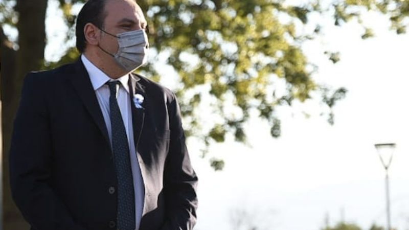 En el Día de la Independencia, inauguraron las obras en la Plaza del Maestro