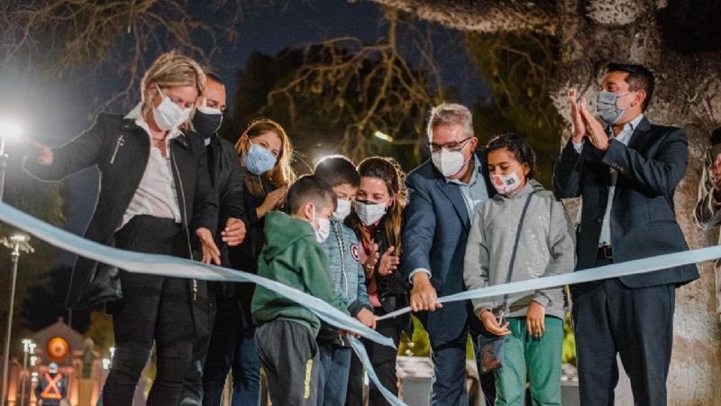 Jalil participó de la inauguración de la Plaza de San José