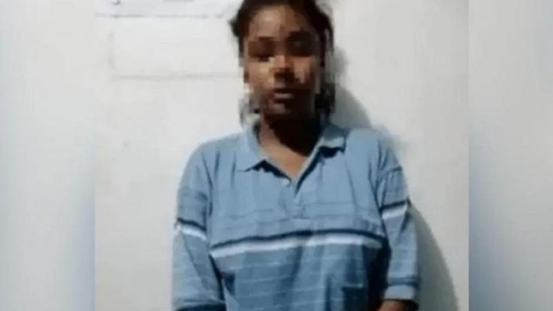 Sedujo al sujeto que la violó cuando era niña, fueron a un hotel alojamiento y lo asesinó