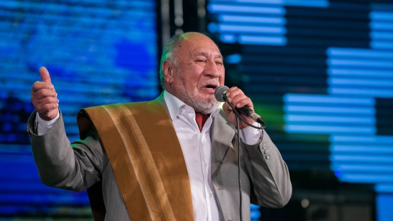 Emoción y brillo en la séptima luna del Poncho Virtual